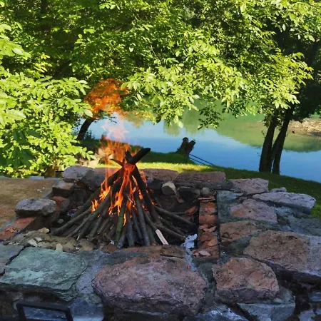 Vikendica Na Drini Drinski Odmor 펜션