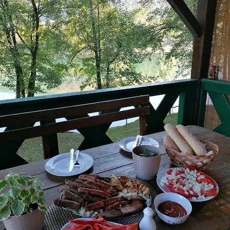 Vikendica Na Drini Drinski Odmor * Crnca