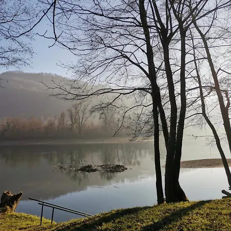 Vikendica Na Drini Drinski Odmor