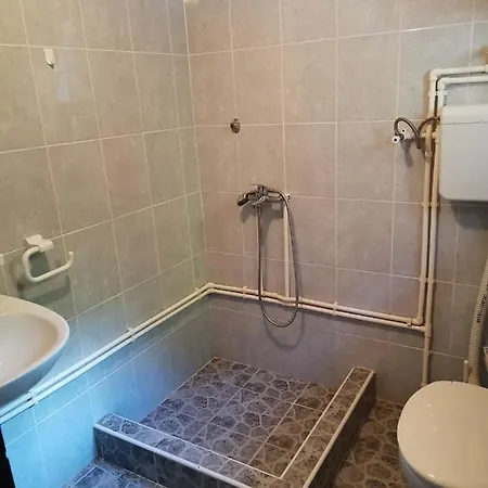 Vikendica Vikendica Na Drini Drinski Odmor Crnca