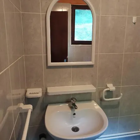 펜션 Vikendica Na Drini Drinski Odmor