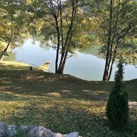 Vikendica Na Drini Drinski Odmor