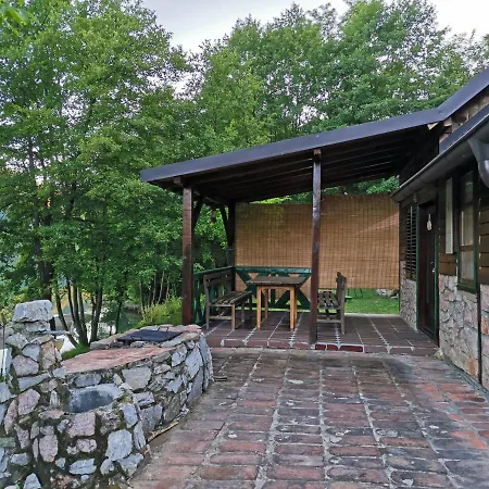 Vikendica Vikendica Na Drini Drinski Odmor Crnca