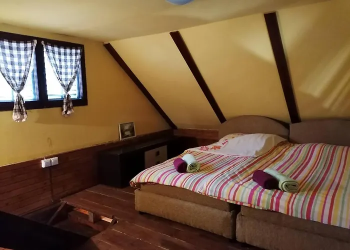 Vikendica Na Drini Drinski Odmor Case de vacanță Crnca